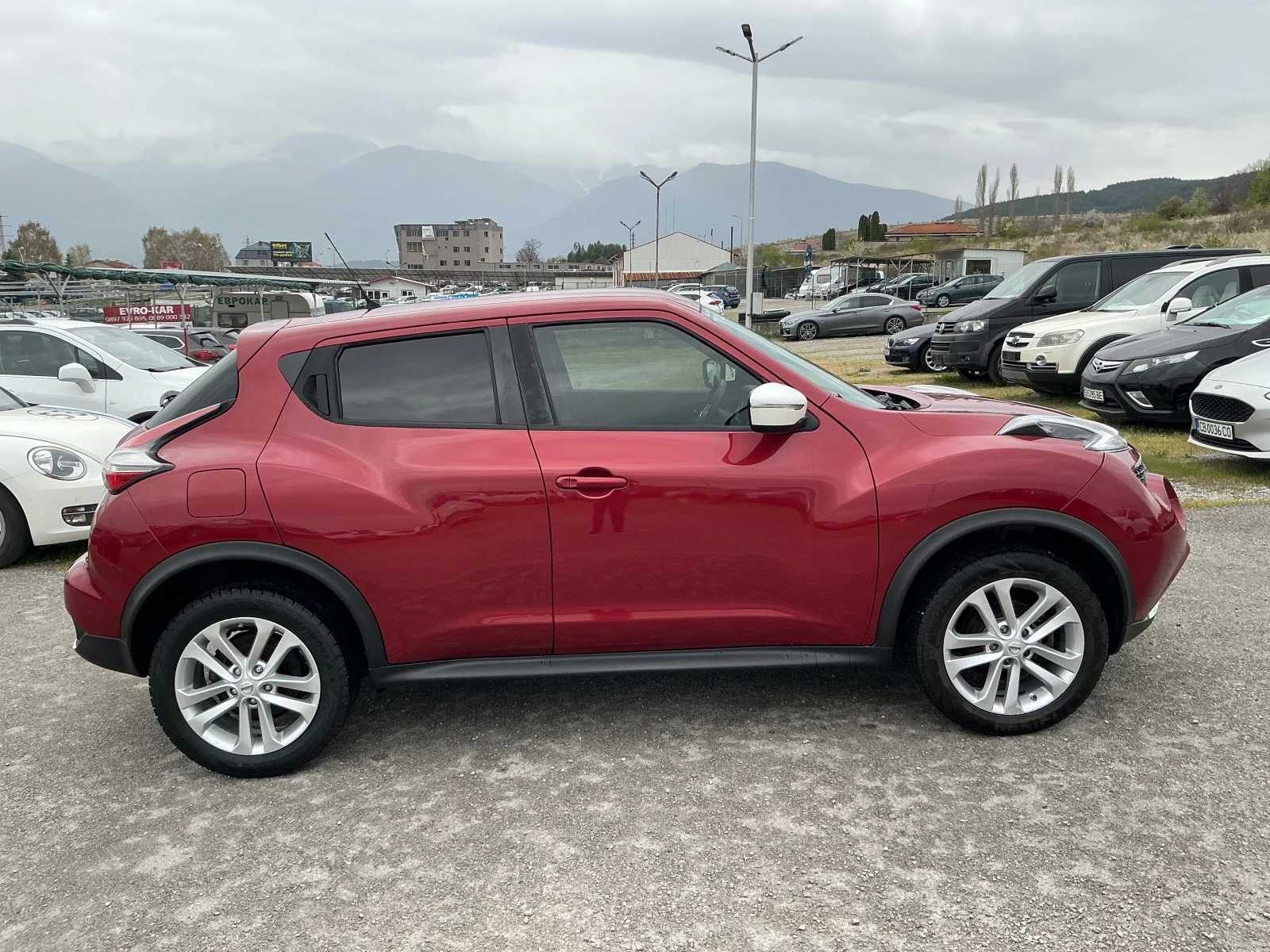 Nissan Juke 1.5 DCI, снимка 5 - Автомобили и джипове - 53035659