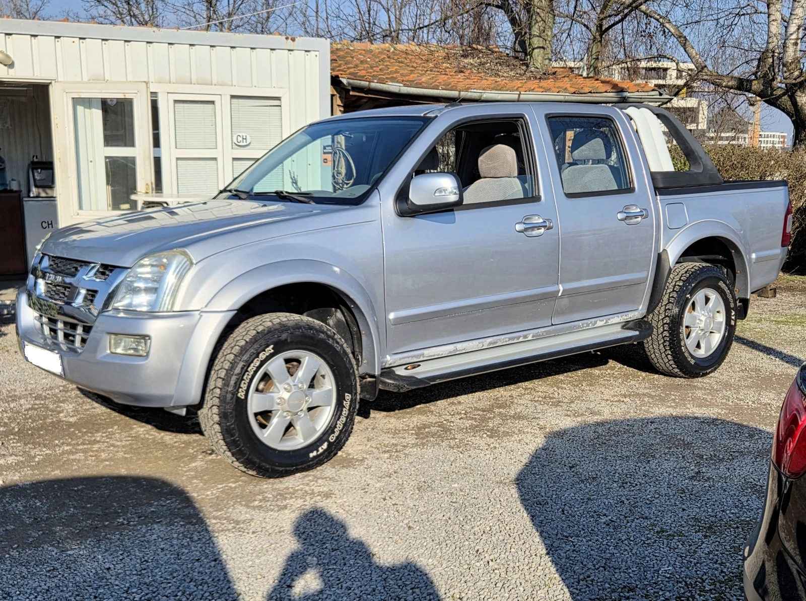 Isuzu D-max 3.0TD 4x4 КЛИМАТИК - изображение 2