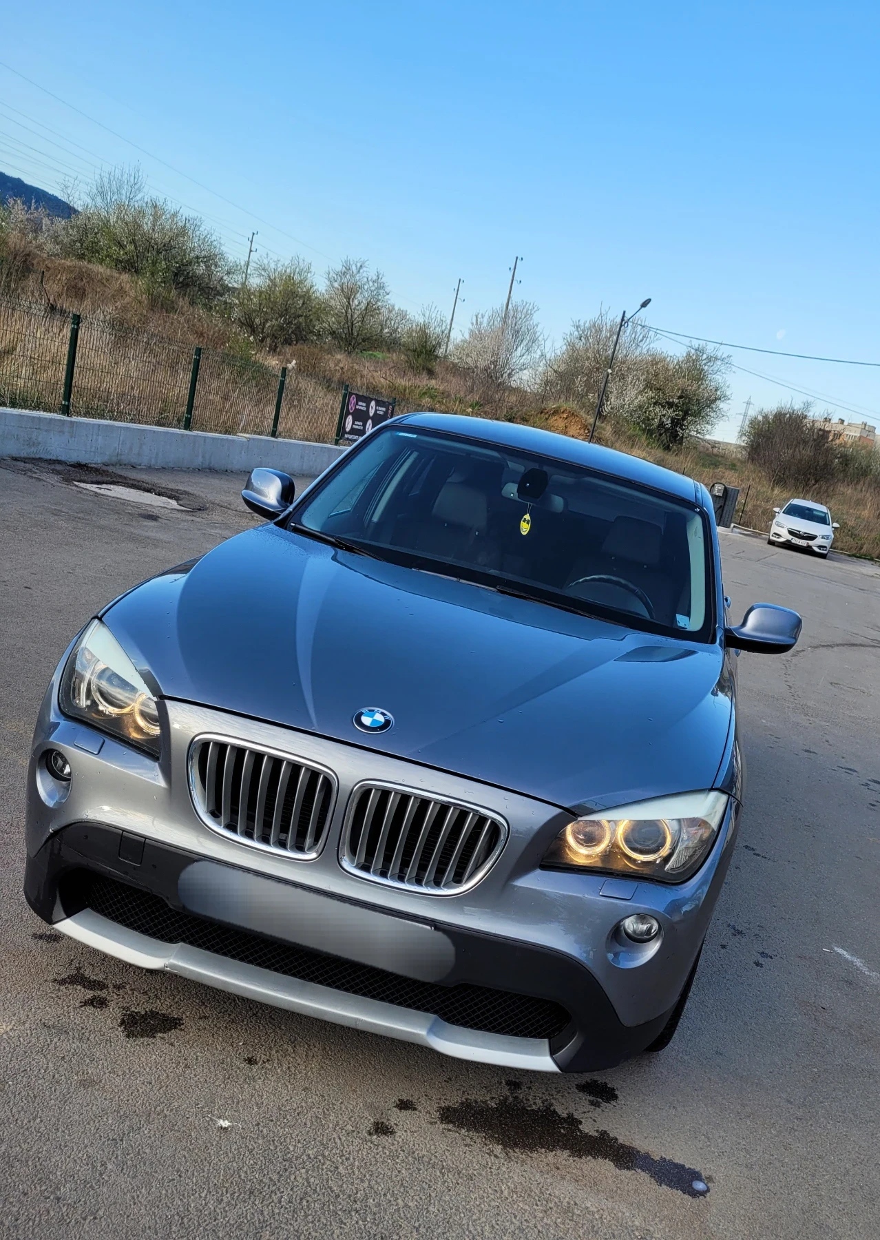 BMW X1, снимка 3 - Автомобили и джипове - 54670236