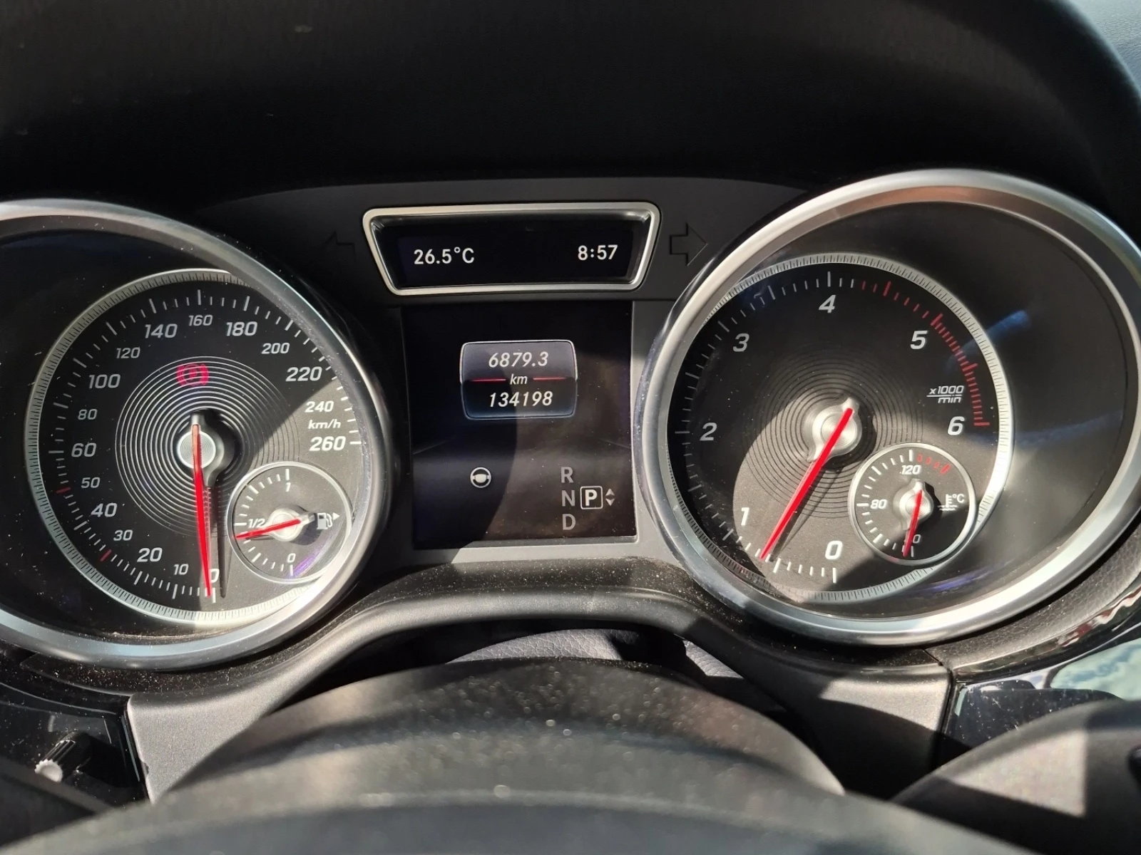 Mercedes-Benz GLE 350 D * AMG * 360 CAMERA * CARFAX * H&K * , снимка 7 - Автомобили и джипове - 54900874