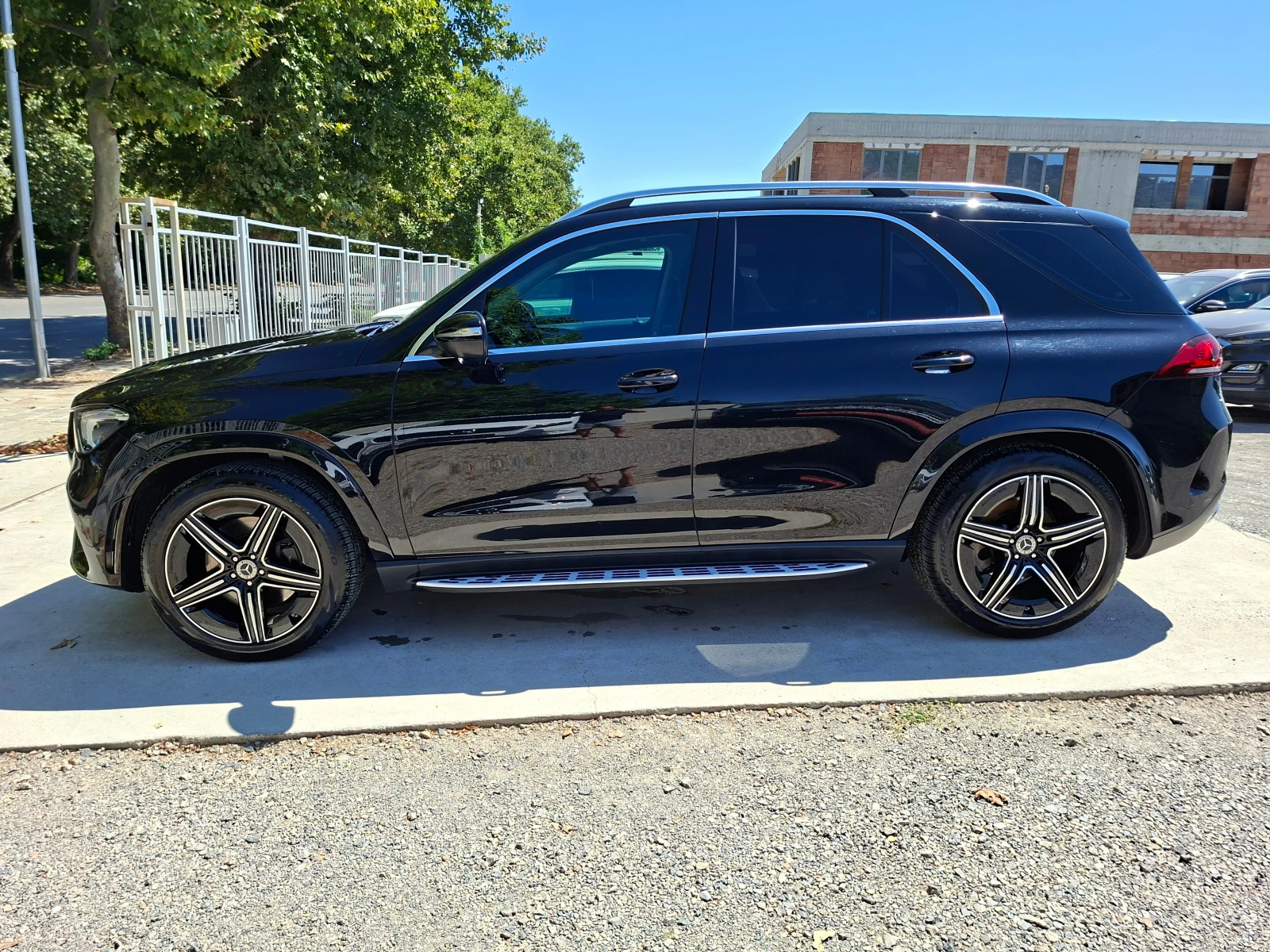 Mercedes-Benz GLE 300 d/AMG/4MATIC/CAMERA 360/9G, снимка 4 - Автомобили и джипове - 55691220