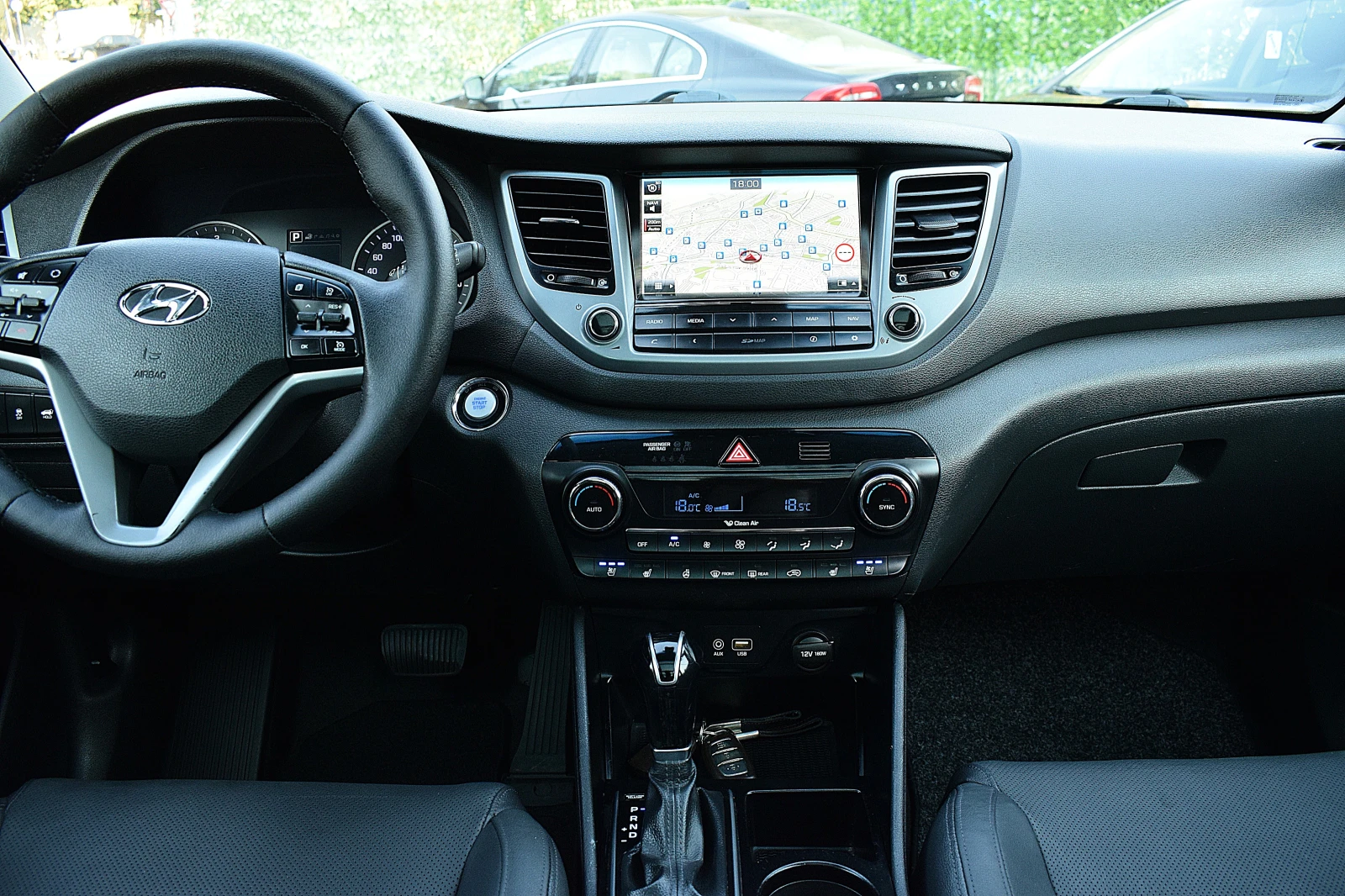 Hyundai Tucson 2.0ШВЕЙЦАРИЯ/VERTEX/4x4/АВТОМАТИК/ОБДУХВАНЕ/КАМЕРА, снимка 8 - Автомобили и джипове - 56046639