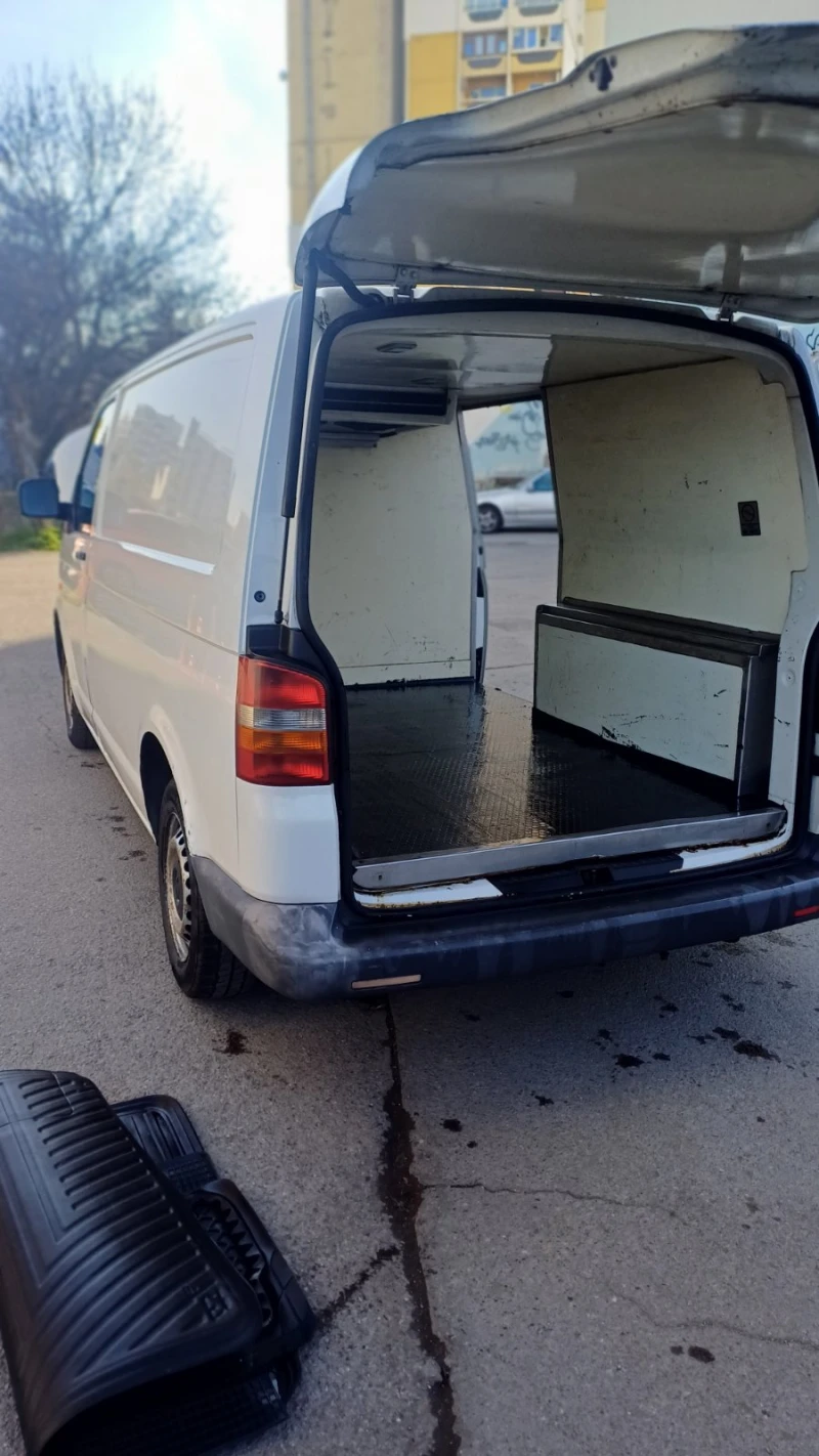 VW T5, снимка 11 - Бусове и автобуси - 52807018