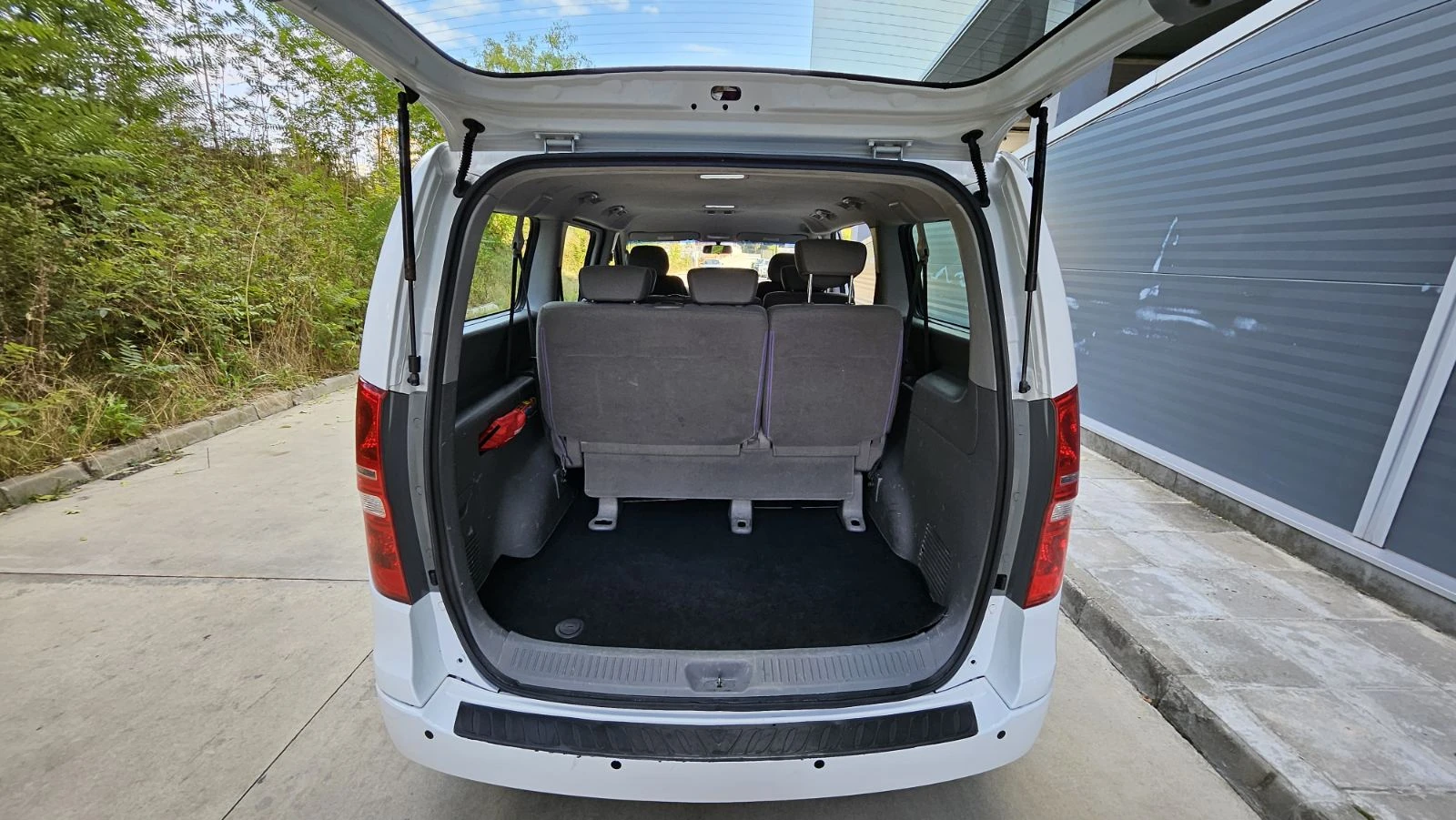 Hyundai H1 2.5 CRDI 7+ 1 - изображение 9