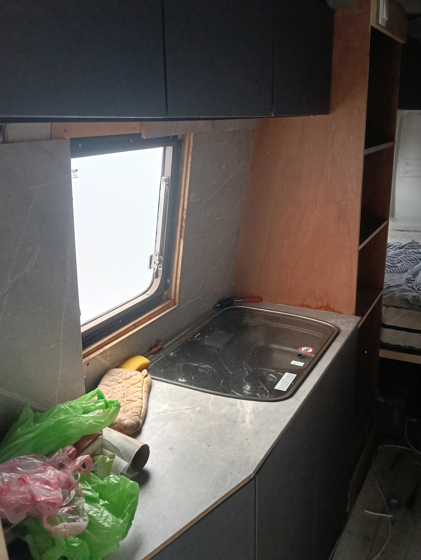  Iveko | Mobile.bg   7