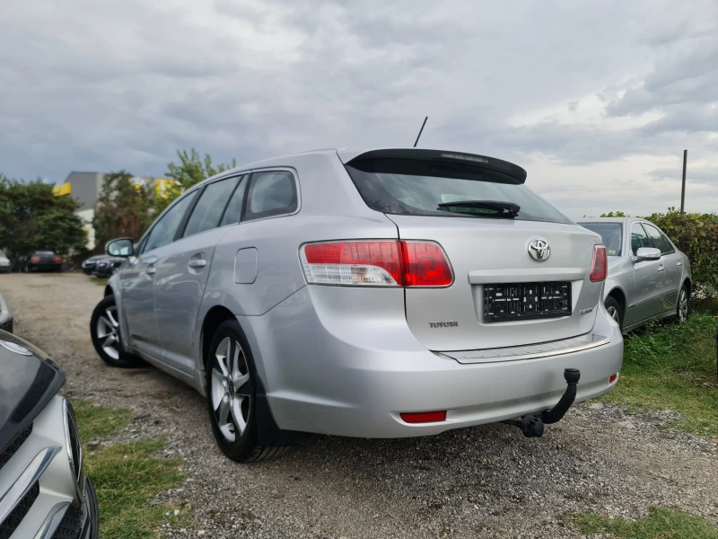 Toyota Avensis КАТО ЧИСТО НОВА, снимка 5 - Автомобили и джипове - 49073097