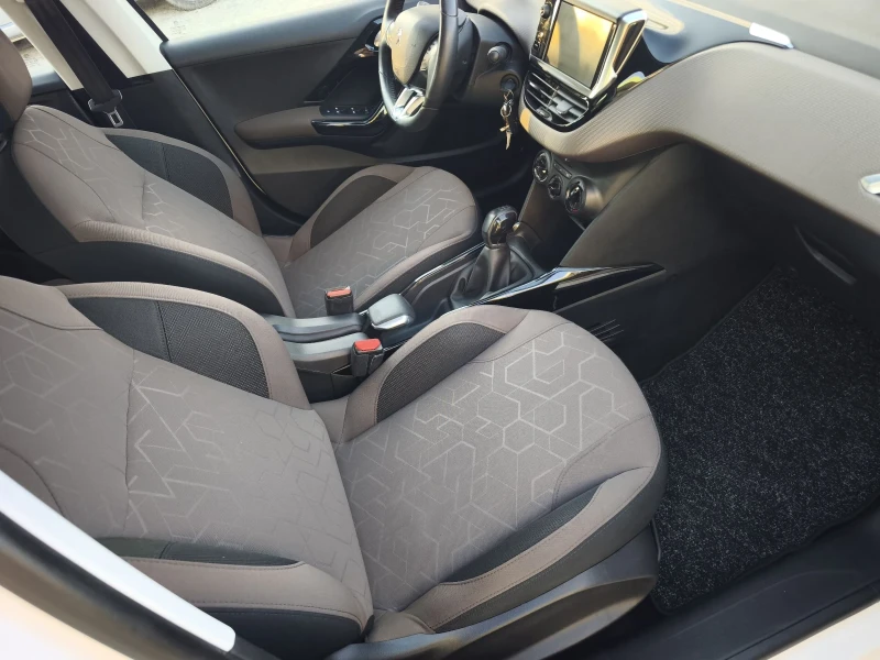 Peugeot 2008 1.6HDI FULL SERVICE IN PEUGEOT NEW !!!, снимка 9 - Автомобили и джипове - 51262509