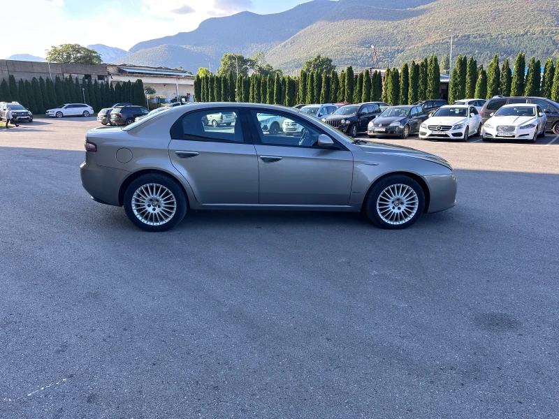 Alfa Romeo 159 1.9M-JET - КЛИМАТРОНИК, снимка 4 - Автомобили и джипове - 51888410