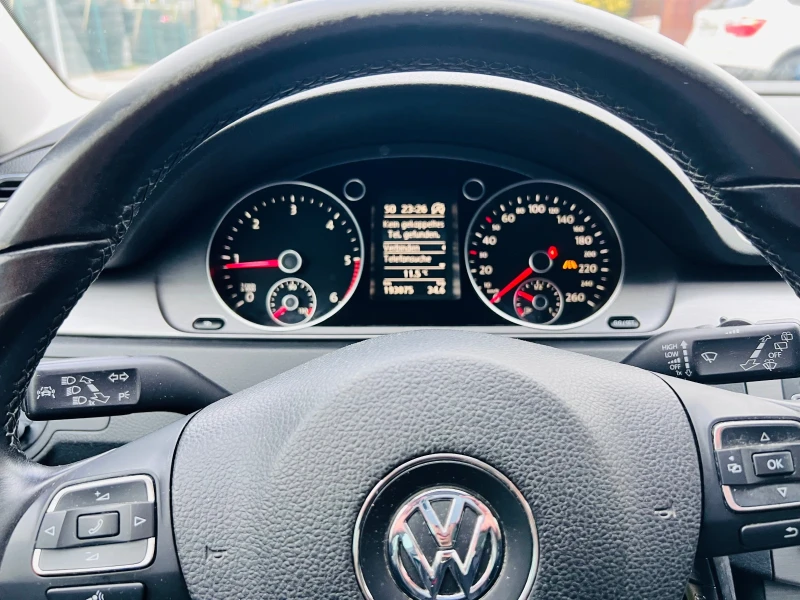 VW Passat 2000 TDI 4* 4, снимка 16 - Автомобили и джипове - 52308332