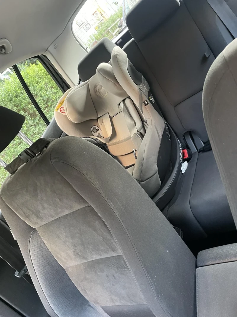 VW Golf Plus, снимка 10 - Автомобили и джипове - 52538590