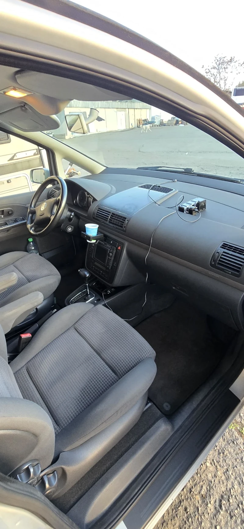 VW Sharan, снимка 10 - Автомобили и джипове - 52825739