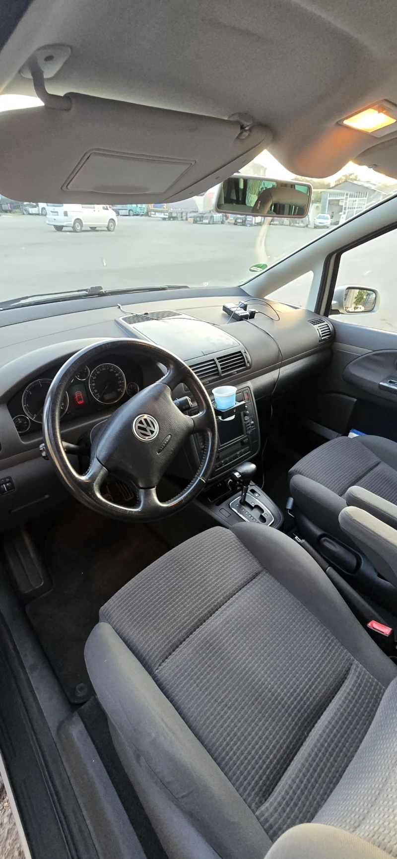 VW Sharan, снимка 6 - Автомобили и джипове - 52825739