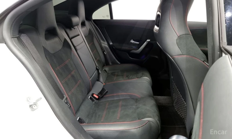 Mercedes-Benz CLA 250, снимка 12 - Автомобили и джипове - 52962223