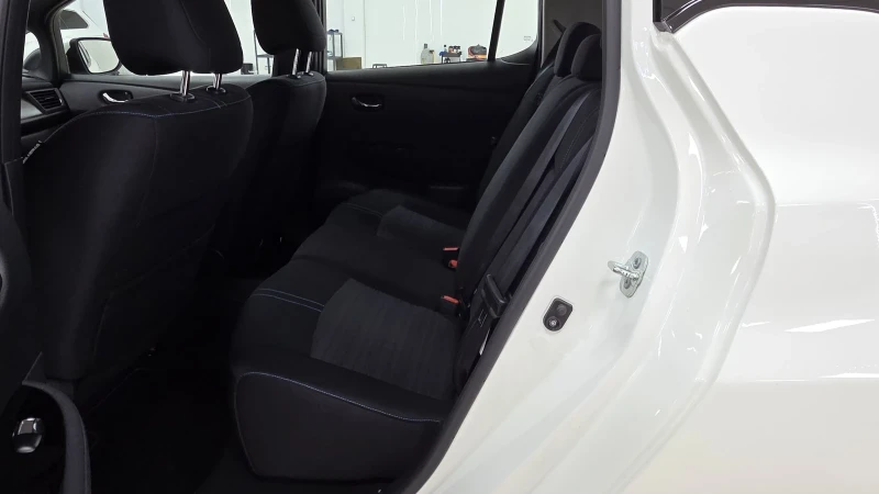 Nissan Leaf  Сервизна Книжка/Гаранционен, снимка 9 - Автомобили и джипове - 53500200