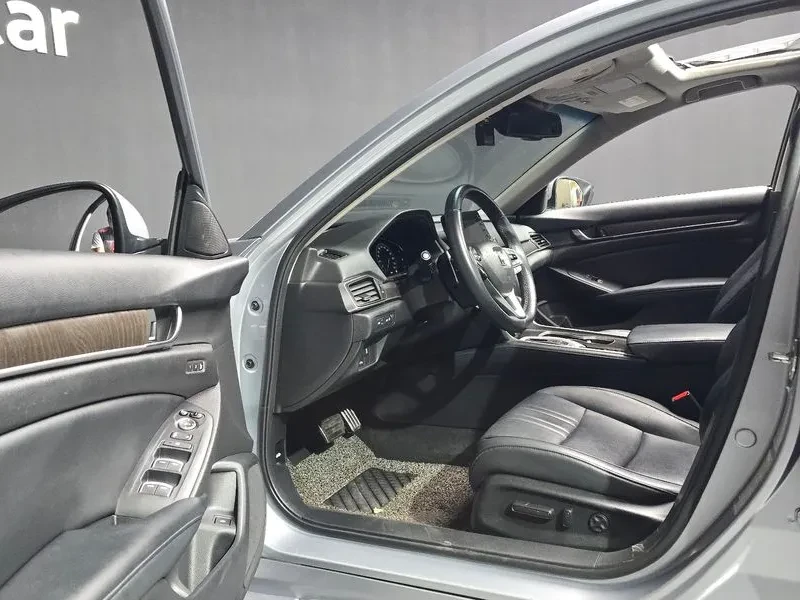 Honda Accord 2.0 Turbo Sports, снимка 10 - Автомобили и джипове - 55921767