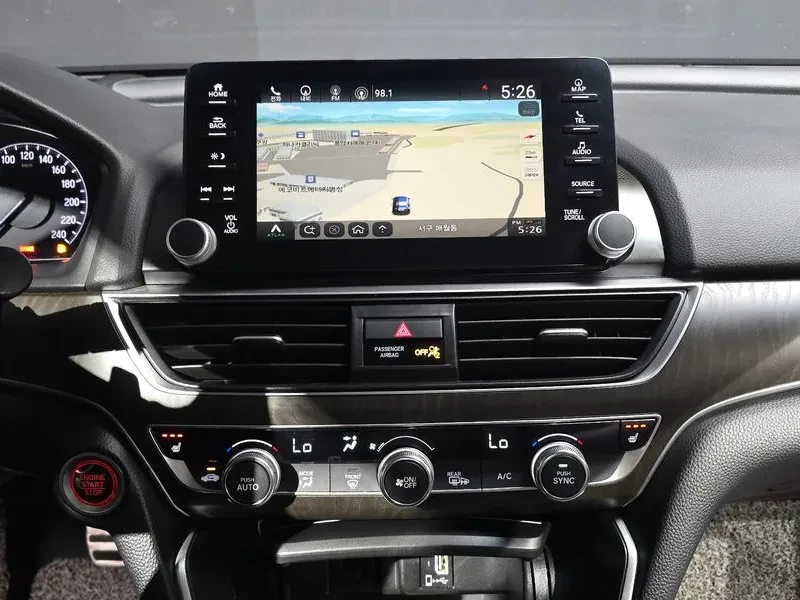 Honda Accord 2.0 Turbo Sports, снимка 14 - Автомобили и джипове - 55921767