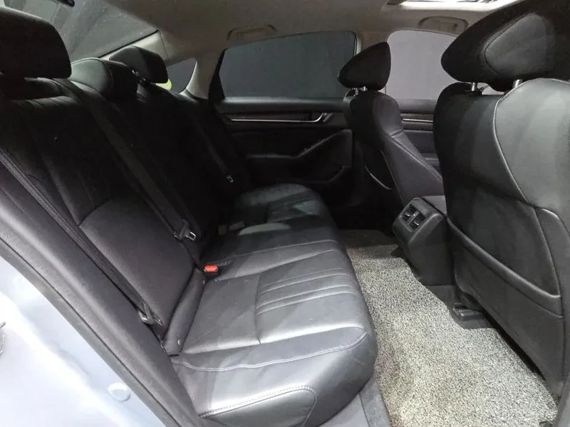 Honda Accord 2.0 Turbo Sports, снимка 12 - Автомобили и джипове - 55921767
