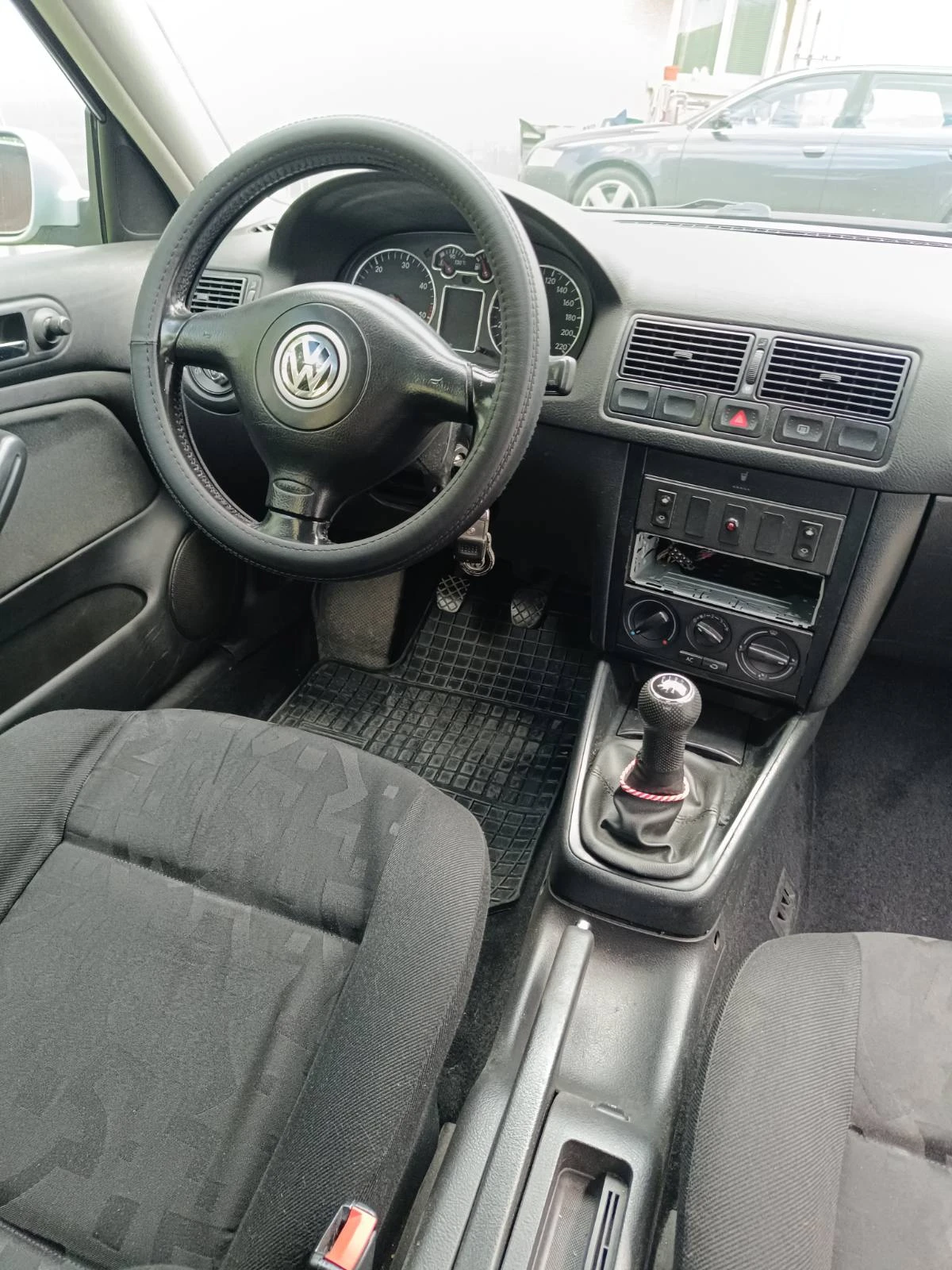 VW Golf 1.9 TDI 90 К.С. - изображение 10