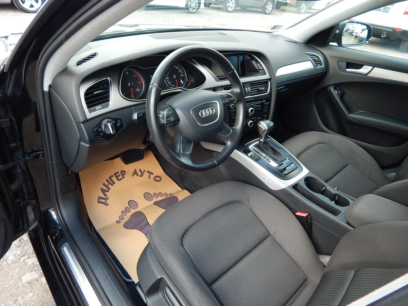 Audi A4 2.0TDI* ПЕРФЕКТНА*  - изображение 9