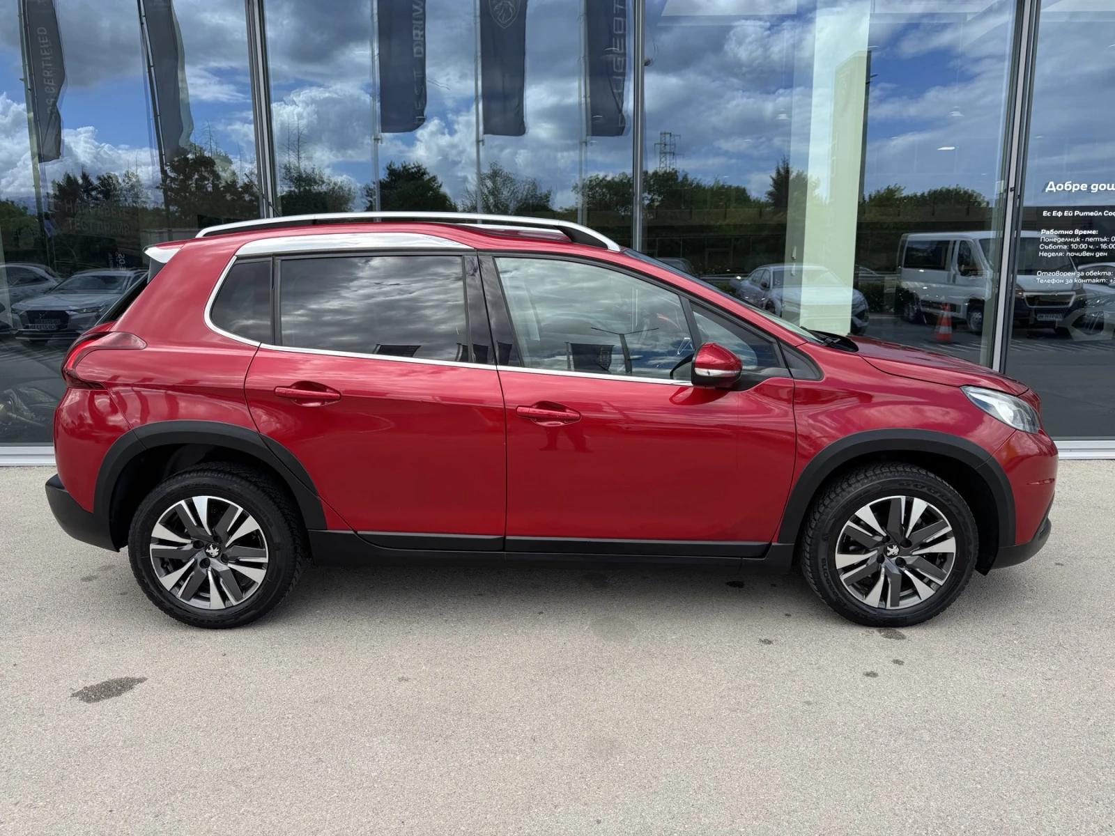Peugeot 2008 NEW ALLURE 1.2 e-THP 110 EAT6 STT EURO 6.2 - изображение 4