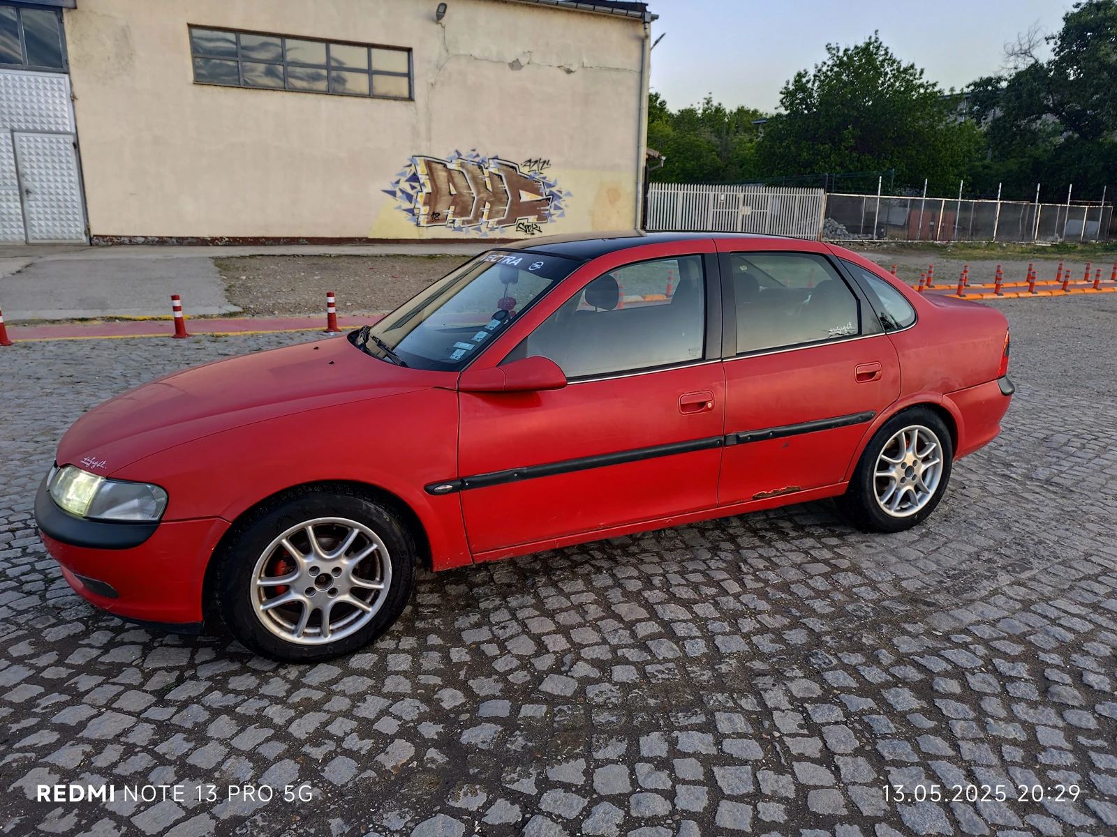 Opel Vectra В 1.8 115к.с. - изображение 2