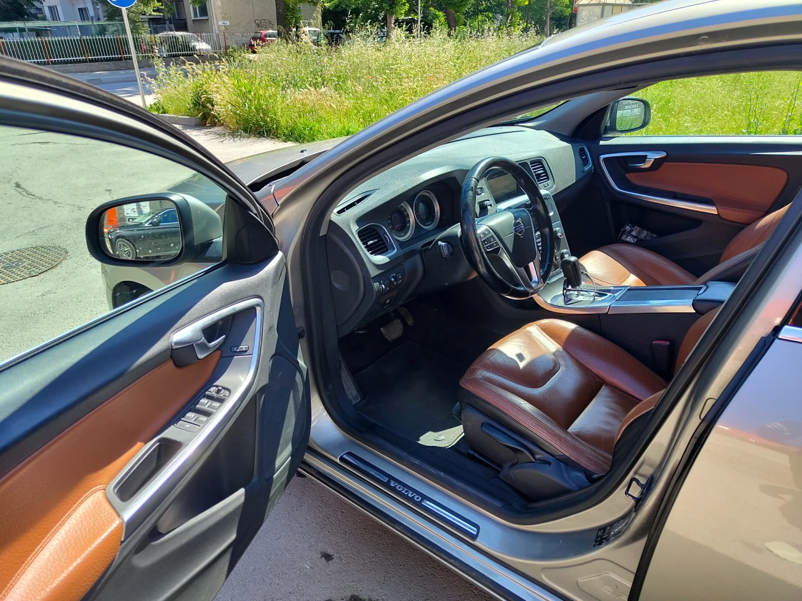 Volvo S60 D3 - изображение 10