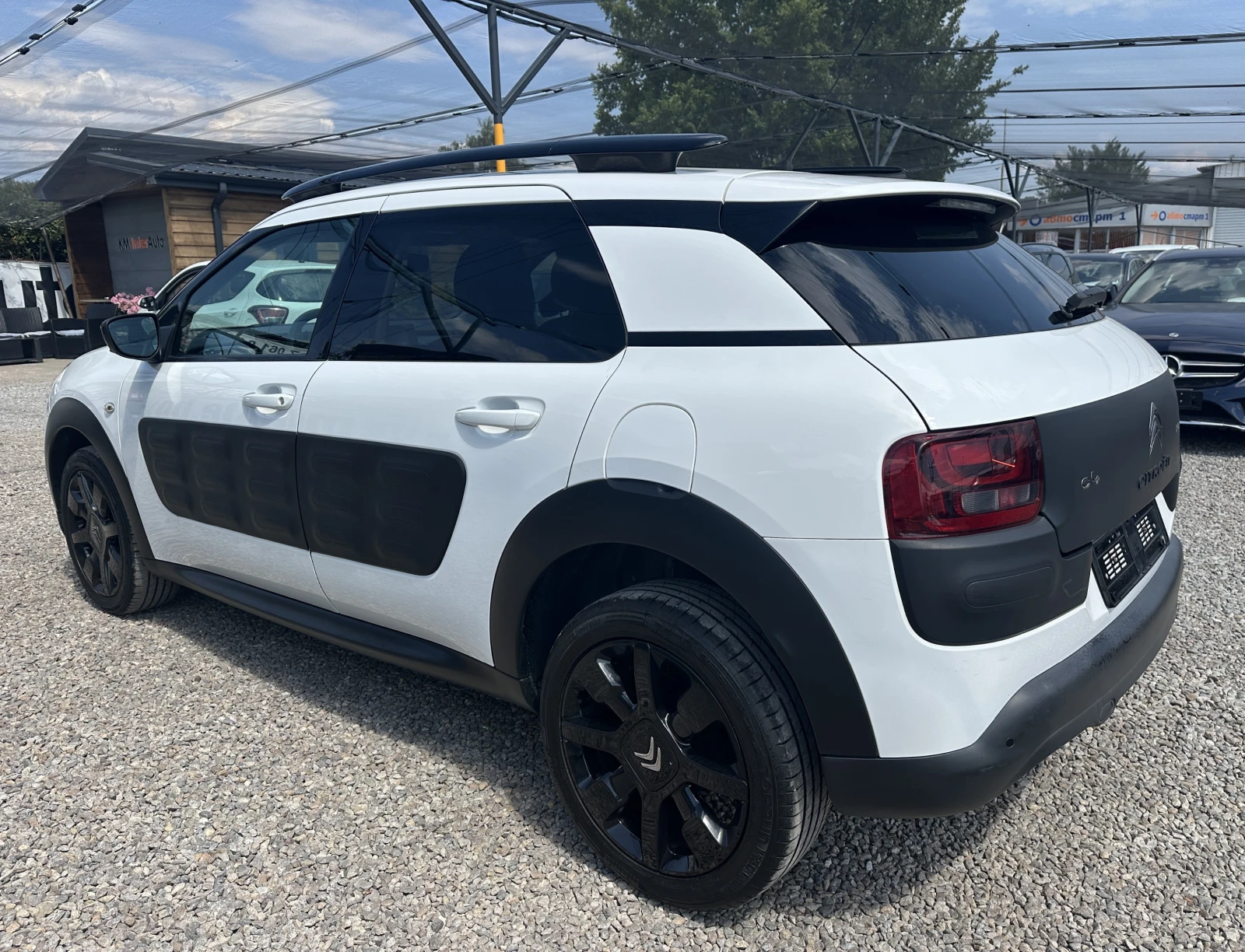 Citroen C4 Cactus 1.2i AUT/NAVI/КАМЕРА - изображение 6