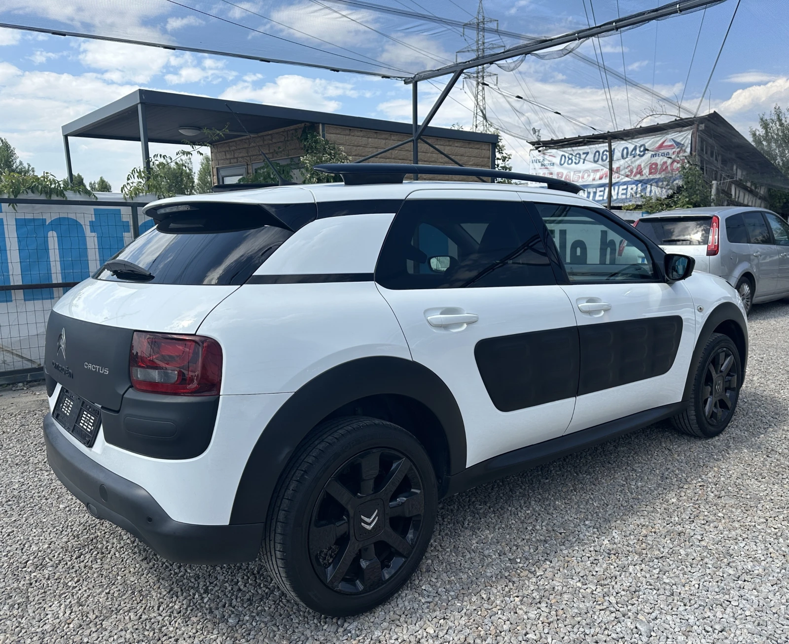 Citroen C4 Cactus 1.2i AUT/NAVI/КАМЕРА - изображение 4