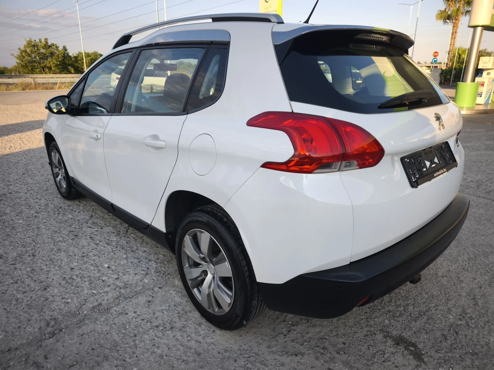 Peugeot 2008 1.6HDI FULL SERVICE IN PEUGEOT NEW !!! - изображение 5