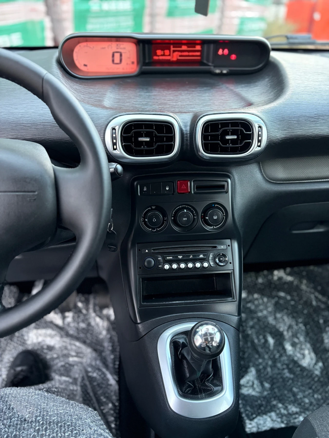 Citroen C3 Picasso 1, 6hdi - изображение 9