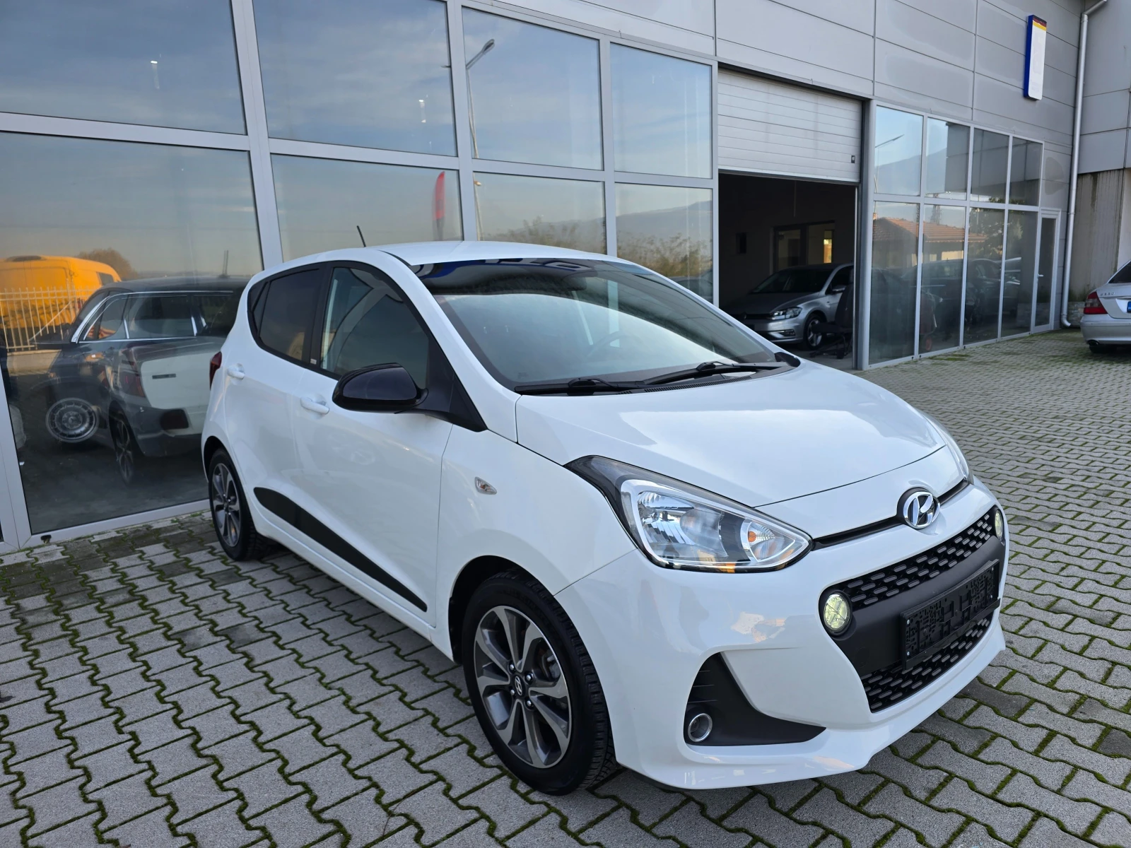 Hyundai I10 1.2!! PASSION !! NAVI !! | Mobile.bg   2