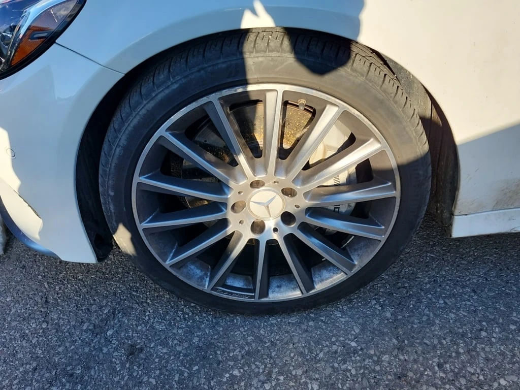 Mercedes-Benz C 43 AMG * CARFAX * ФИНАНСИРАНЕ  - изображение 6