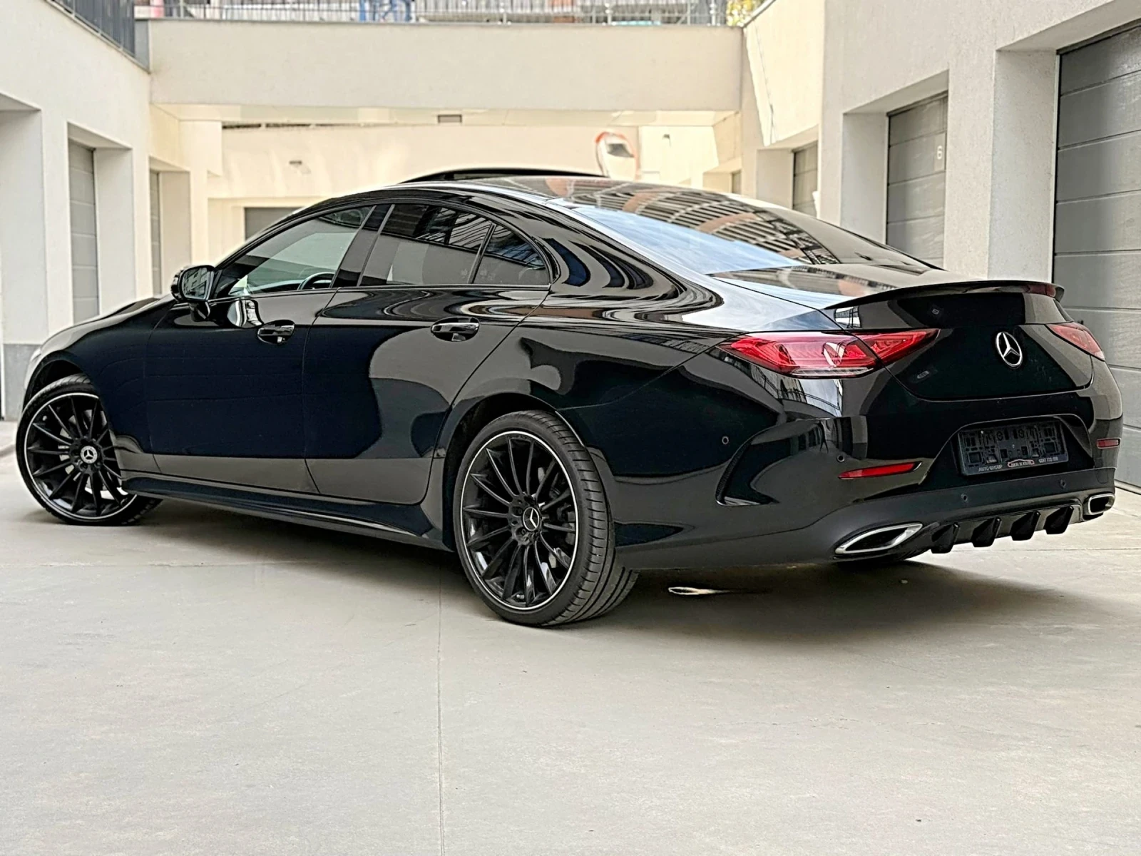 Mercedes-Benz CLS 400 MERCEDES CLS400d * AMG Line* Multibeam* Digital* F, снимка 4 - Автомобили и джипове - 53077594