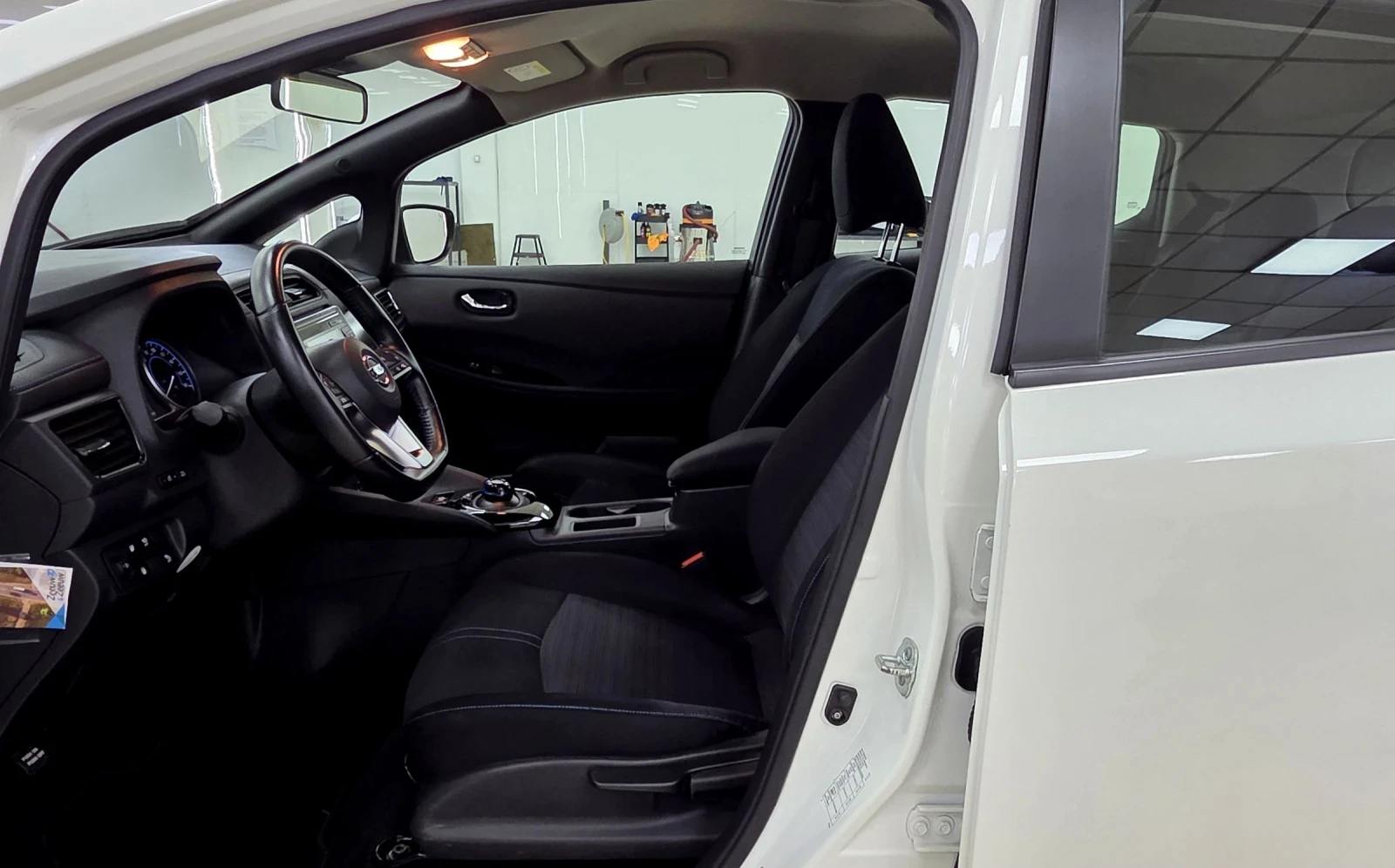 Nissan Leaf  Сервизна Книжка/Гаранционен - изображение 8