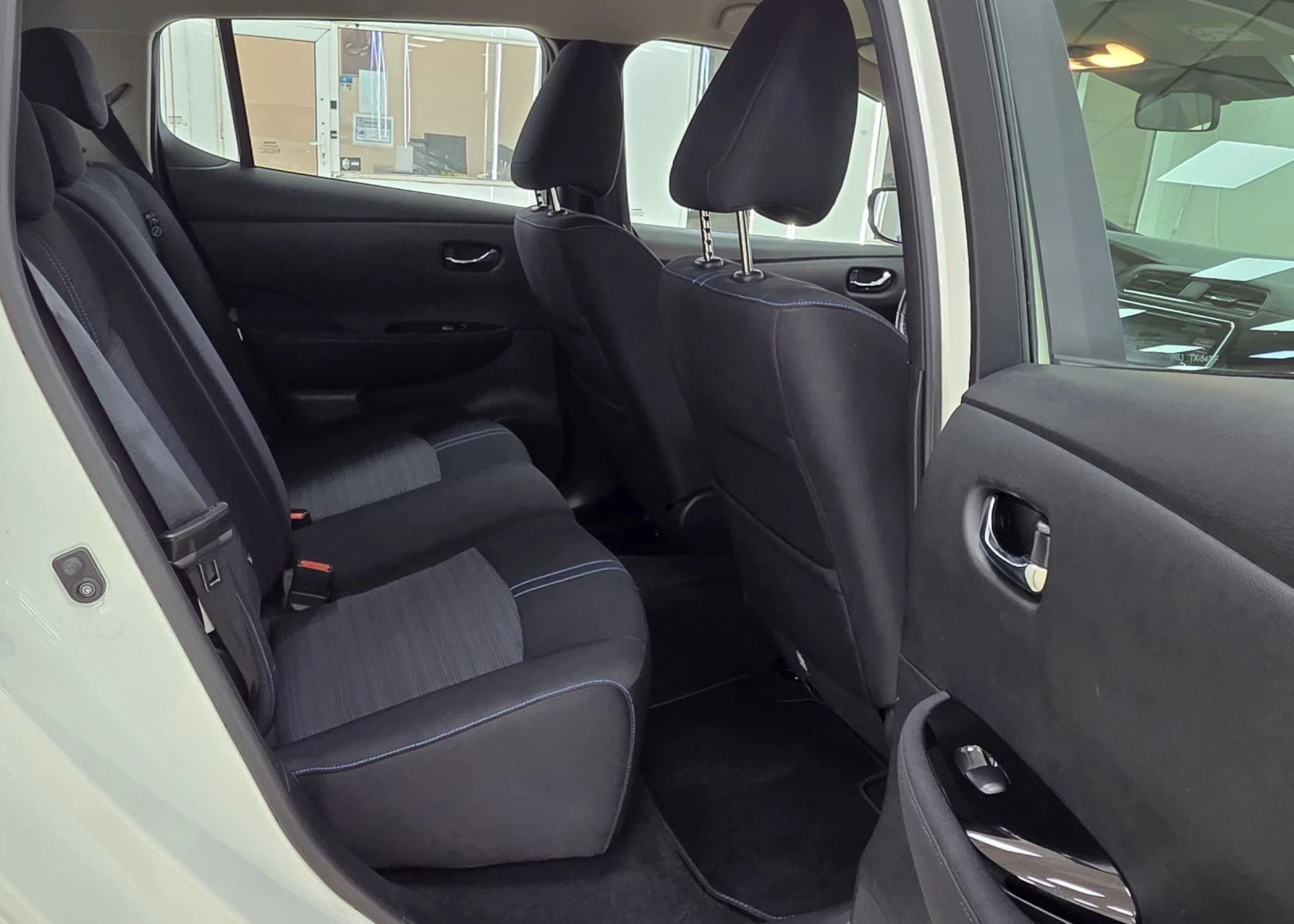 Nissan Leaf  Сервизна Книжка/Гаранционен - изображение 10