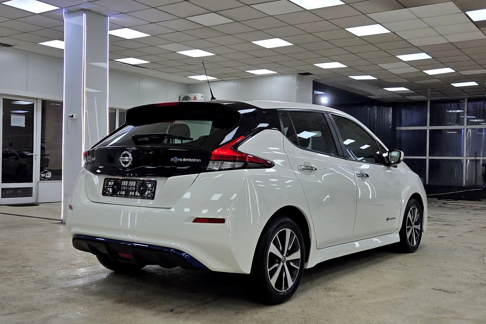 Nissan Leaf  Сервизна Книжка/Гаранционен - изображение 3