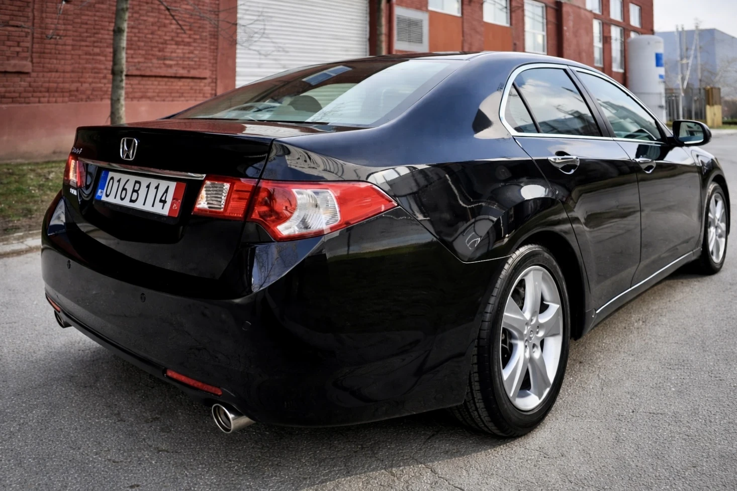 Honda Accord 2.4 i-VTEC* AUTOMATIC* FACELIFT* SWISS* 73000km - изображение 6