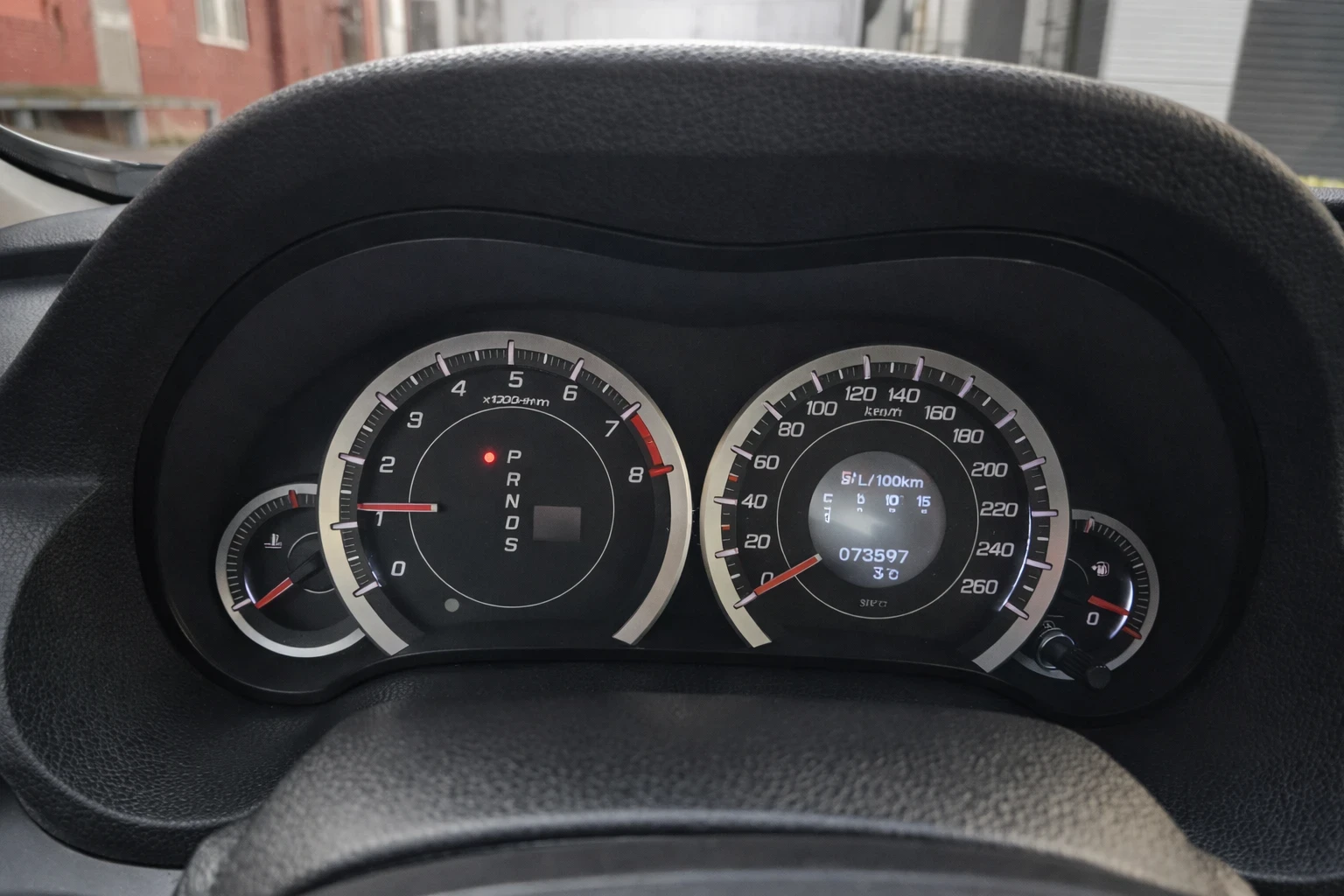 Honda Accord 2.4i* 201к.с.* ШВЕЙЦАРИЯ* FACELIFT* 73000km, снимка 11 - Автомобили и джипове - 53668683