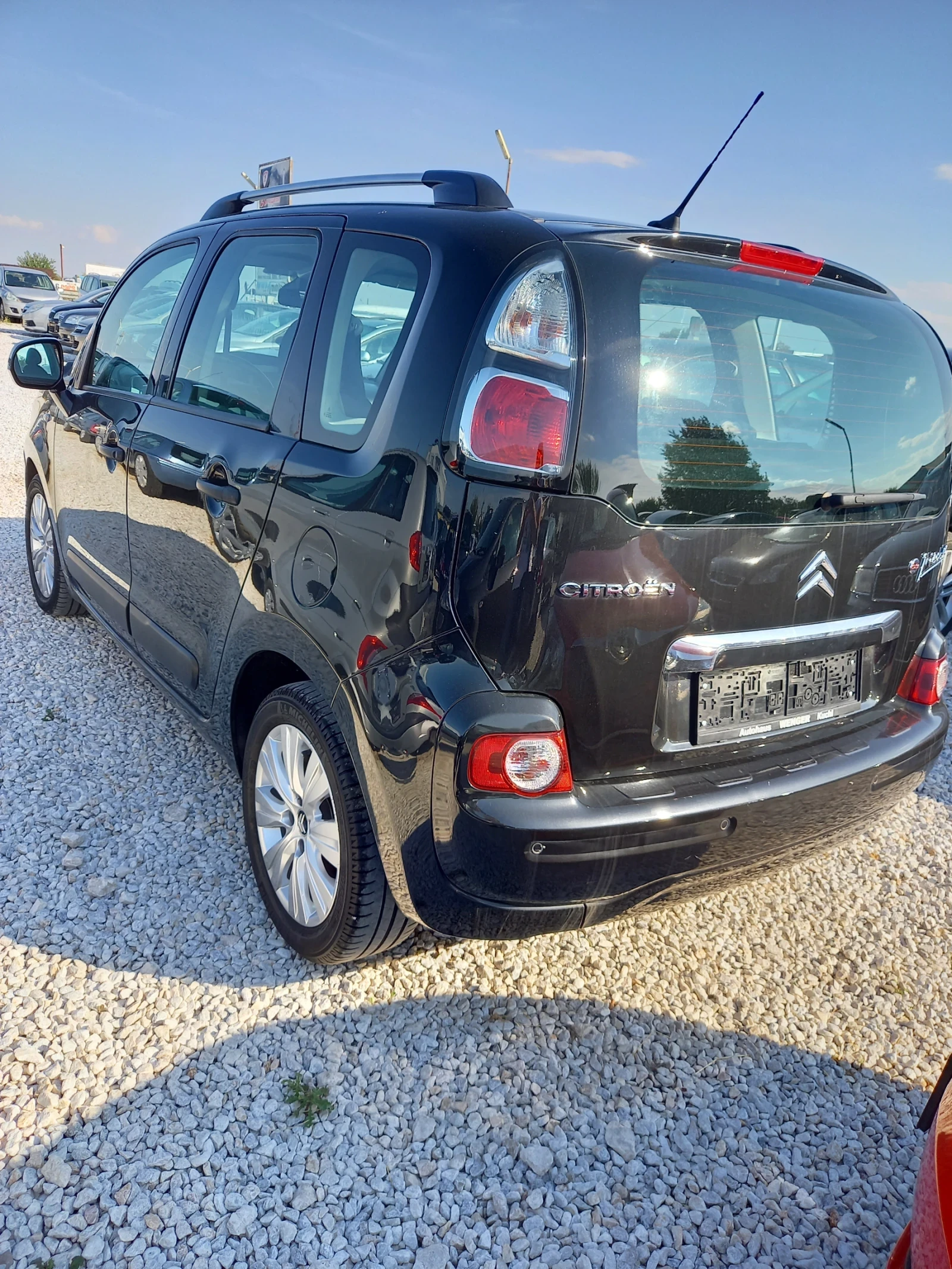 Citroen C3 Picasso, снимка 2 - Автомобили и джипове - 54261265