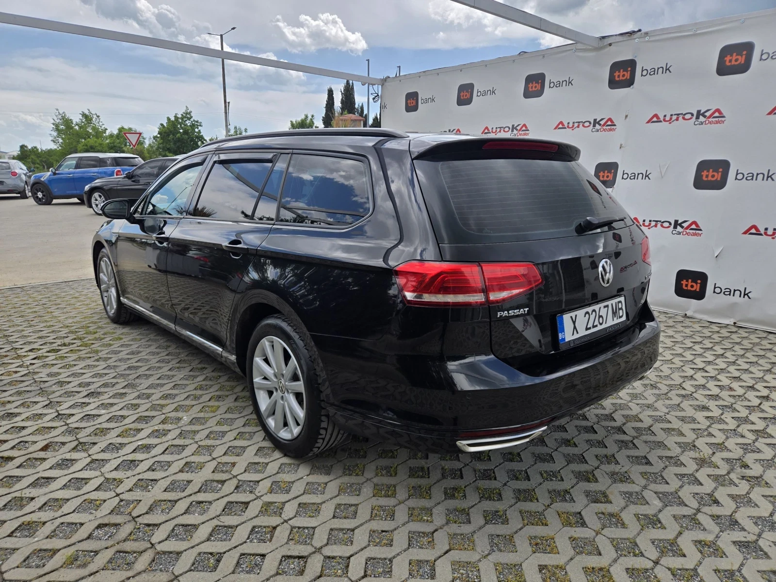 VW Passat 1.6TDI-120��= 6��= R-Line= �������= KEYLESS= CRUIS | Mobile.bg � ����������� 5