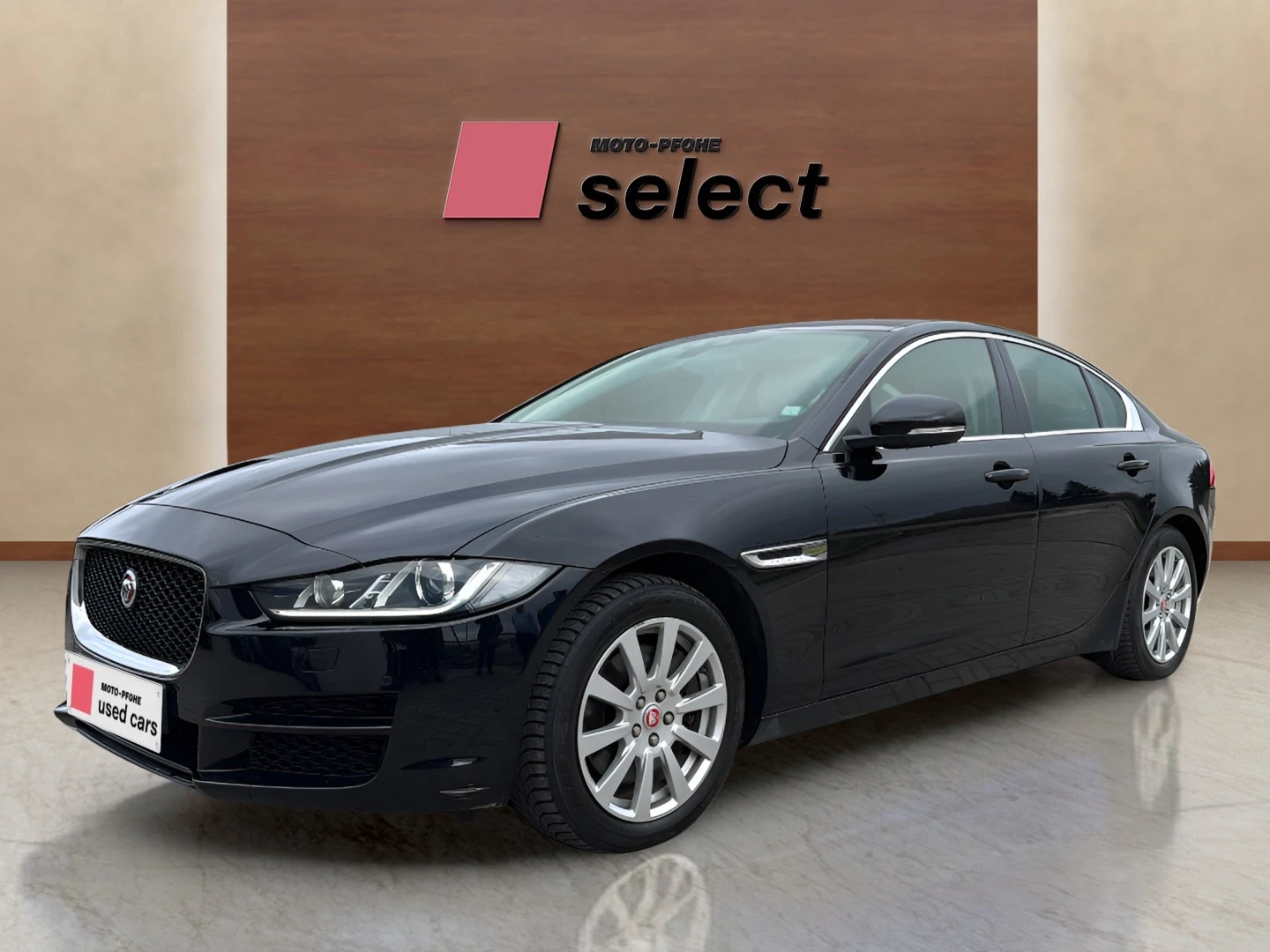 Jaguar XE 2.0 D, снимка 14 - Автомобили и джипове - 54541104