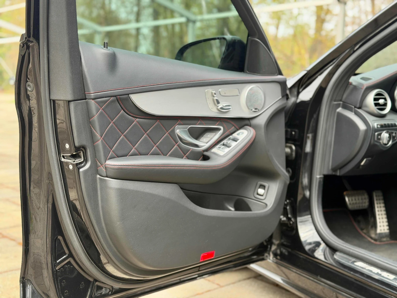 Mercedes-Benz C 63 AMG S * CARFAX * ���� ������ * ��������� ���� �� �� *  | Mobile.bg � ����������� 11