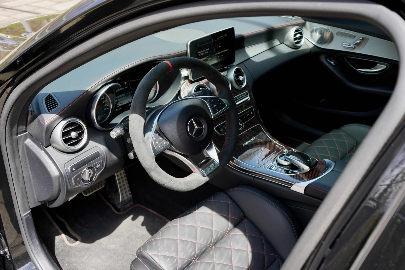 Mercedes-Benz C 63 AMG S * CARFAX * ���� ������ * ��������� ���� �� �� *  | Mobile.bg � ����������� 14
