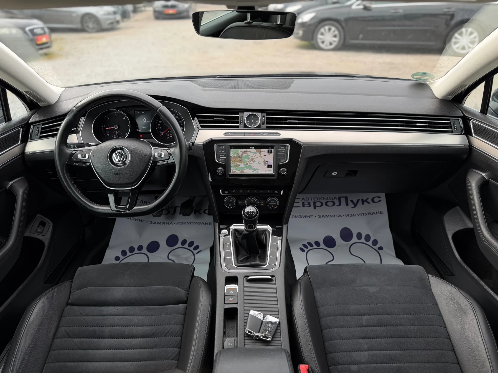 VW Passat 2.0TDI 150кс 6ск НАВИ АЛКАНТАРА МАСАЖ ПОДГРЕВ , снимка 9 - Автомобили и джипове - 54626798