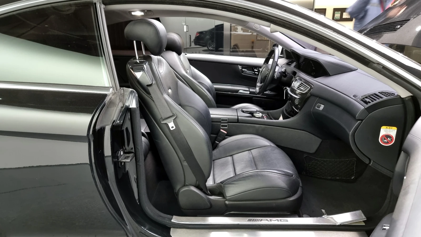Mercedes-Benz CL 63 AMG HARMAN/KARDON| ОБДУХВАНЕ| КАМЕРА| , снимка 8 - Автомобили и джипове - 54778583