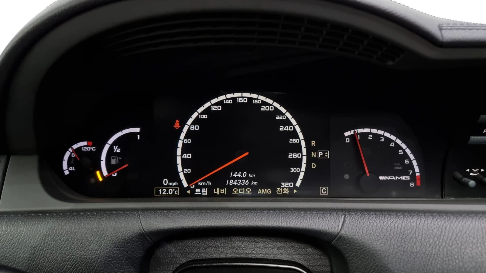 Mercedes-Benz CL 63 AMG HARMAN/KARDON| ОБДУХВАНЕ| КАМЕРА| , снимка 6 - Автомобили и джипове - 54778583