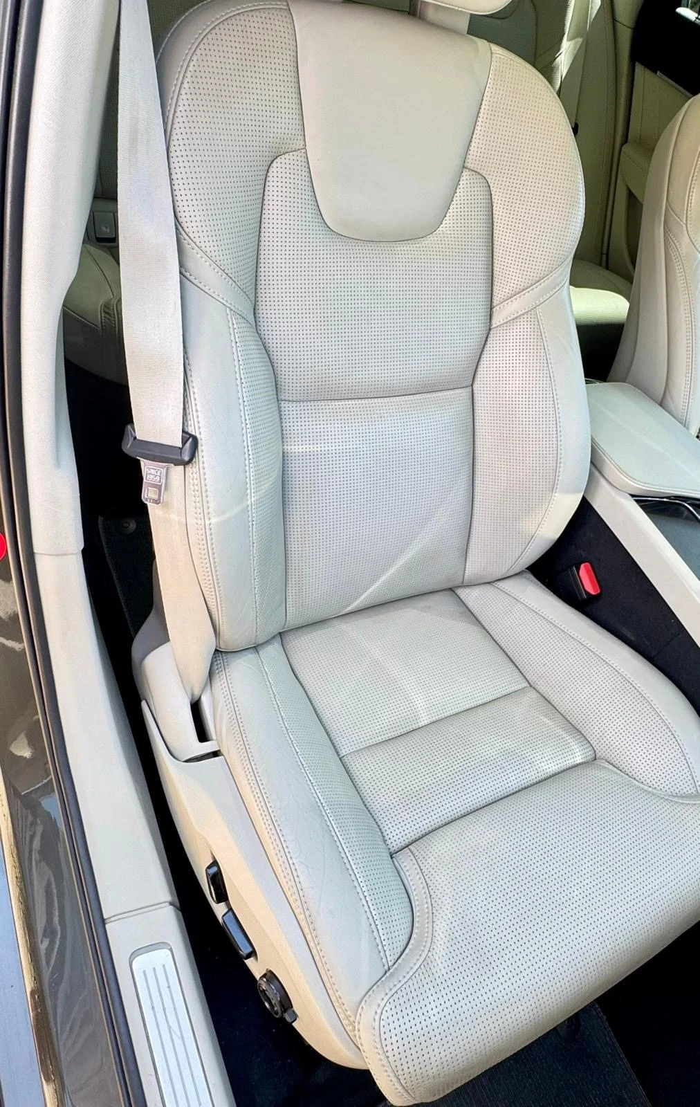 Volvo V90 Cross Country D5 AWD FULL , снимка 15 - Автомобили и джипове - 55510001