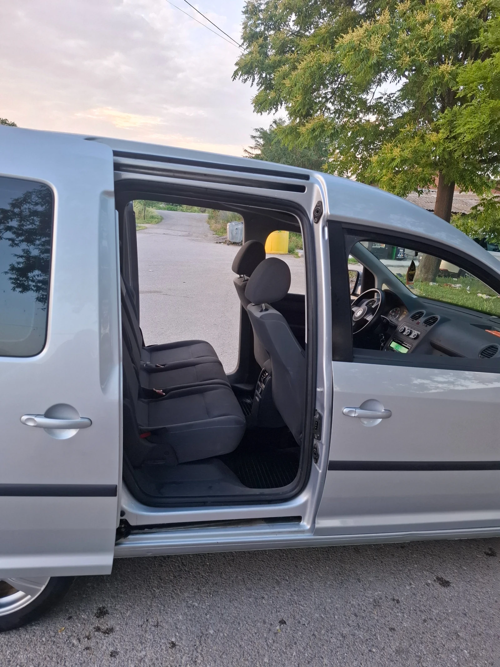 VW Caddy 1.6tdi
