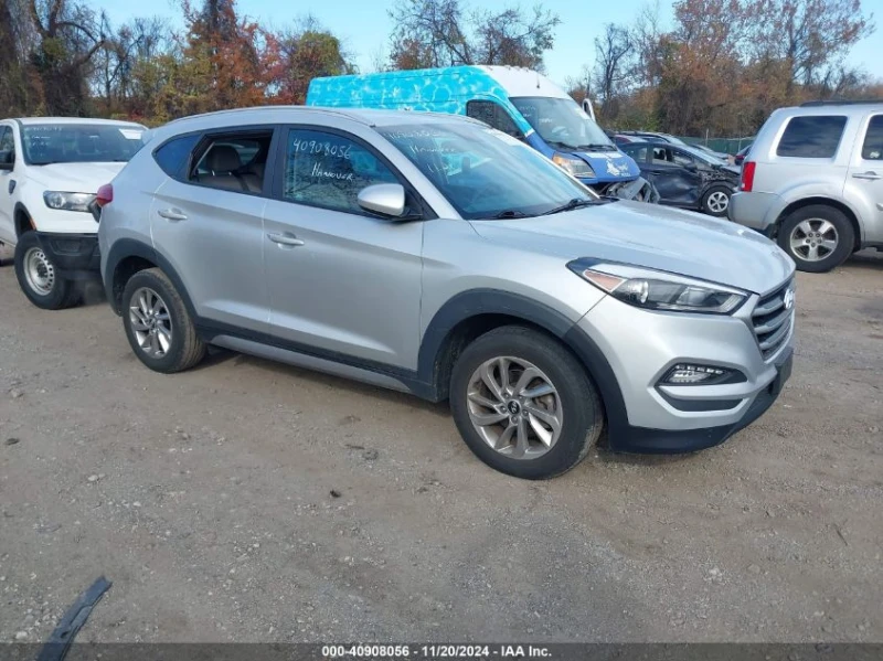 Hyundai Tucson SE, снимка 1 - Автомобили и джипове - 48139732