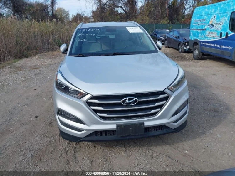 Hyundai Tucson SE, снимка 2 - Автомобили и джипове - 48139732